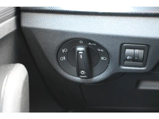 Škoda Scala 1.0 TSI Sport Business 2021 Benzine 21