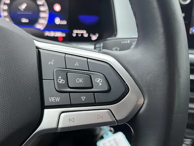 Volkswagen T-Roc 1.0 TSI Life 2023 Benzine 37