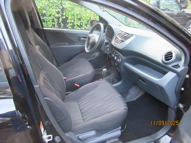 Nissan Pixo 1.0 Look 2013 Benzine 8