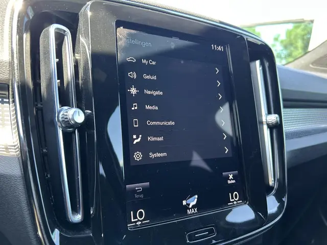 Volvo XC40 1.5 T2 R-Design 2021 Benzine 18