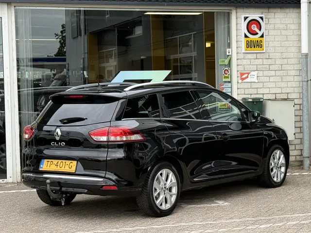 Renault Clio Estate 0.9 TCe Limited 2018 Benzine 6