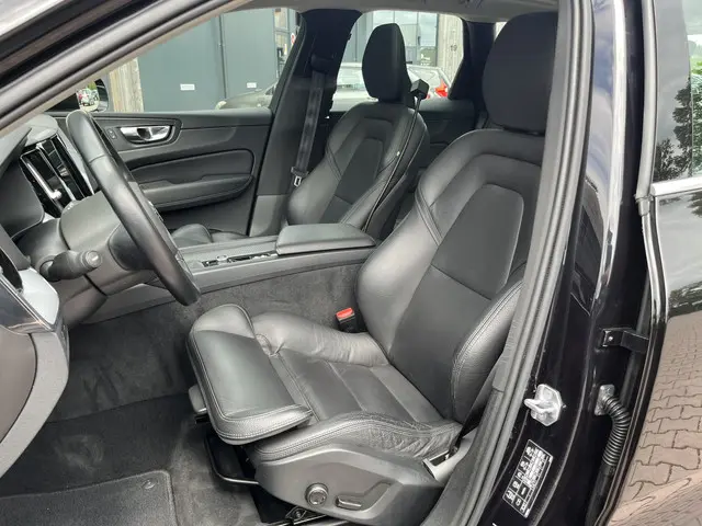 Volvo XC60 2.0 T5 Momentum Pro 2019 Benzine 11