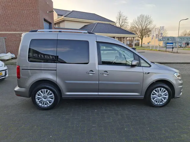 Volkswagen Caddy Combi 1.0 TSI Trendline 2019 Benzine 6
