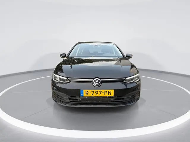 Volkswagen Golf 1.0 eTSI 110pk DSG Life 2022 Benzine 4