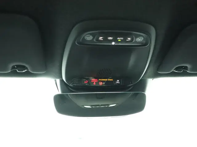 Volvo XC40 2.0 T4 R-Design 2019 Benzine 14