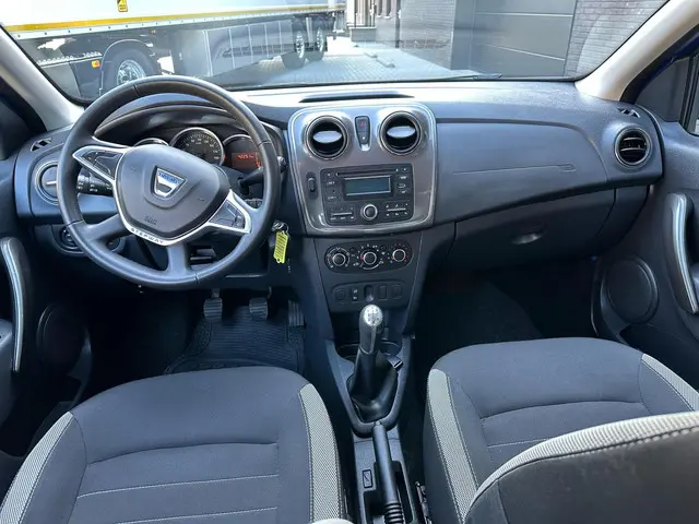 Dacia Sandero 0.9 TCe Bi-Fuel Laureate 2017 Benzine 10