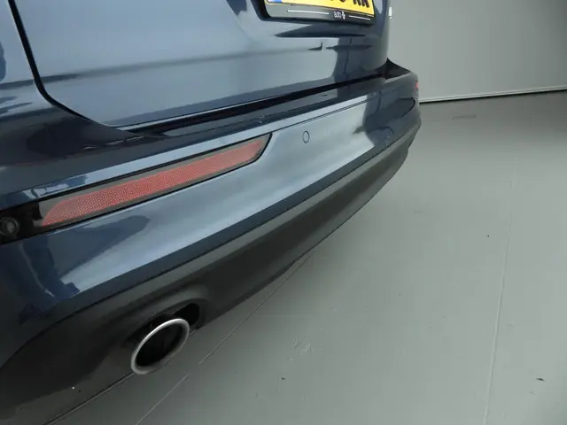 Volvo V60 2.0 B4 MHEV diesel R-Design 2021 Diesel 32