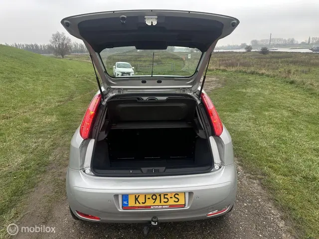 Fiat Punto 1.3 JTD Active ZEER MOOI! 2015 Diesel 16