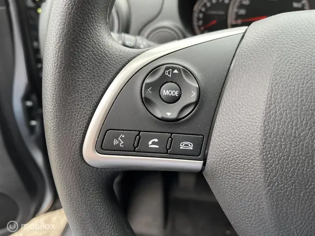 Mitsubishi Space Star 1.2 Connect+ 2023 Benzine 11