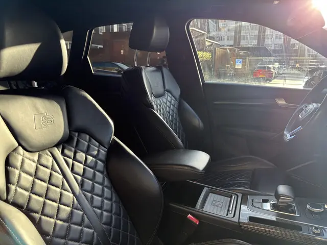 Audi Q5 2.0 TFSI quattro Launch Edition 2017 Benzine 10