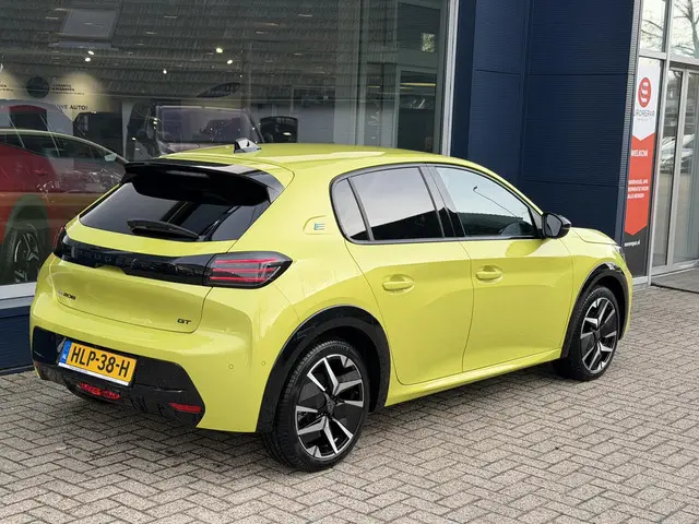 Peugeot e-208 EV GT 51 kWh 156 PK 2025 Elektrisch 4