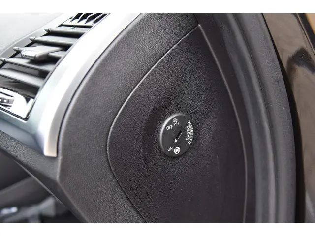 BMW X3 xDrive20i Executive 2018 Benzine 33