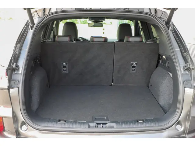 Ford Kuga 2.5 PHEV ST-Line X 2021 Hybride Benzine 14