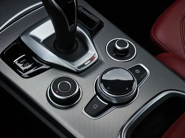 Alfa Romeo Stelvio 2.0 T GME AWD Veloce 2022 Benzine 19