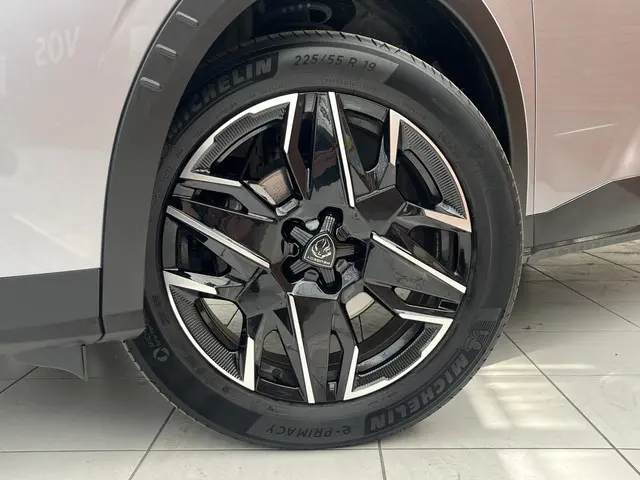 Peugeot 3008 Hybrid 136 GT 2024 Hybride Benzine 4