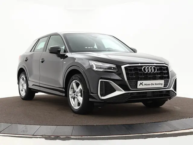 Audi Q2 3