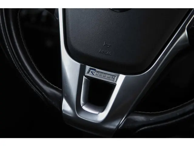 Volvo V60 1.5 T3 R-Design 2017 Benzine 22