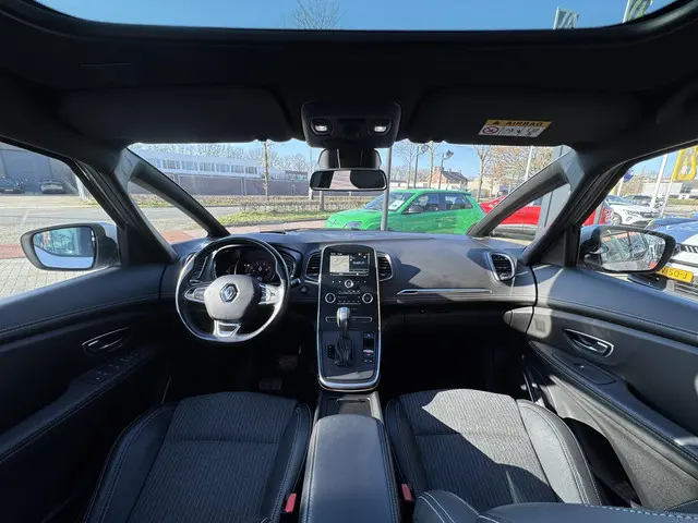 Renault Scénic TCe 140 Techno 2021 Benzine 12