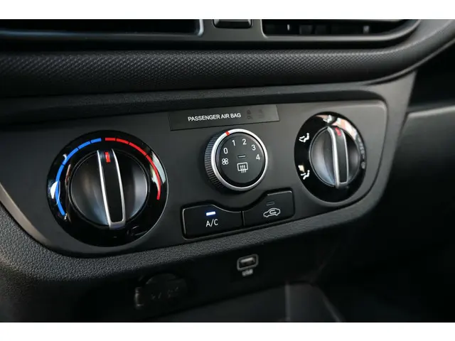 Hyundai i10 1.0 Comfort Smart 5-zits 2022 Benzine 19