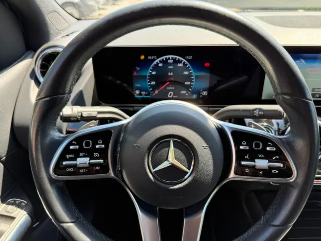 Mercedes-Benz B-Klasse 180 Premium Plus 2020 Benzine 14
