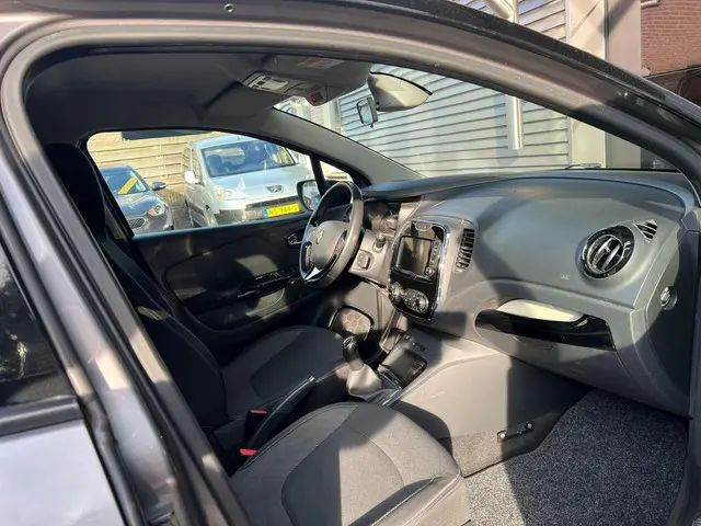 Renault Captur 0.9 TCe Helly Hansen 2015 Benzine 7