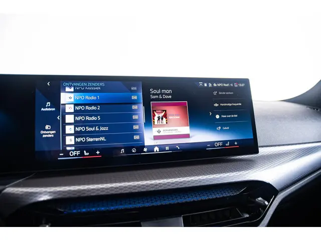 BMW 3 Serie Touring 330e 2025 Hybride Benzine 56