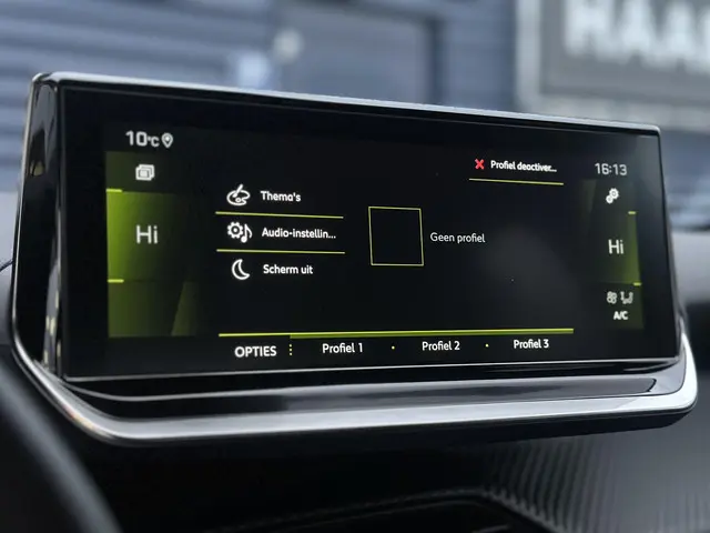 Peugeot 208 1.2 PureTech 130pk Allure Pack 2022 Benzine 18