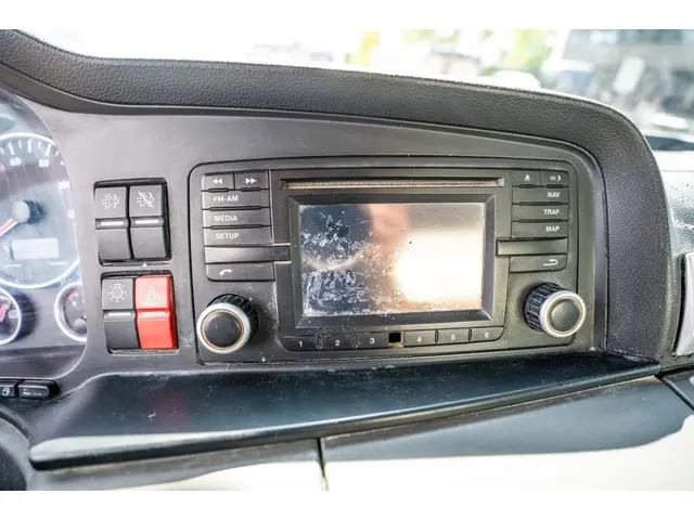 MAN TGS 32 360 BB+ LIEBHERR 9m3 2015 Diesel 13