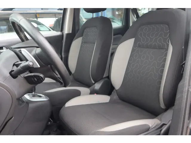 Citroën C3 Picasso 1.6 VTi Tendance 2012 Benzine 4