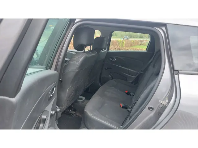 Renault Clio Estate 0.9 TCe Dynamique 2013 Benzine 12