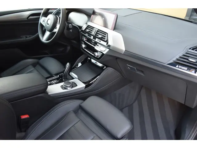 BMW X4 M40i High Executive 2020 Benzine 25