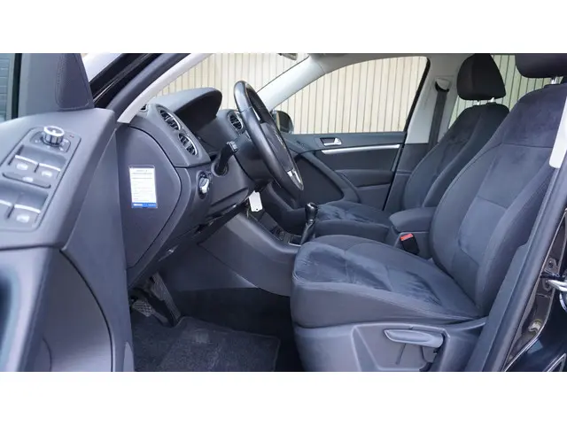 Volkswagen Tiguan 1.4 TSI 122pk Sport&Style 2012 Benzine 7