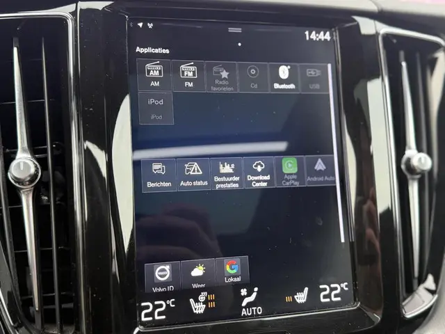 Volvo XC60 2.0 T6 AWD R-Design 2018 Benzine 39