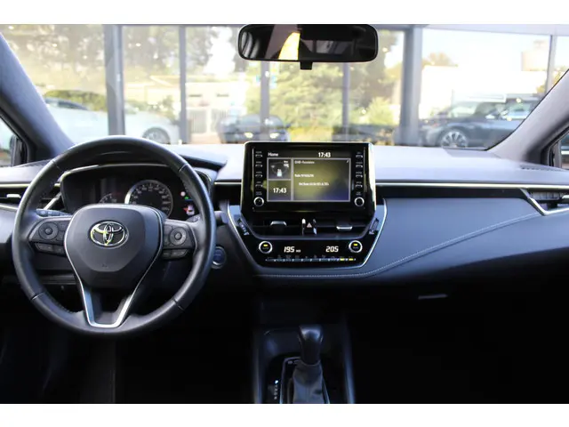 Toyota Corolla 1.8 Hybrid Active 2021 Hybride Benzine 4
