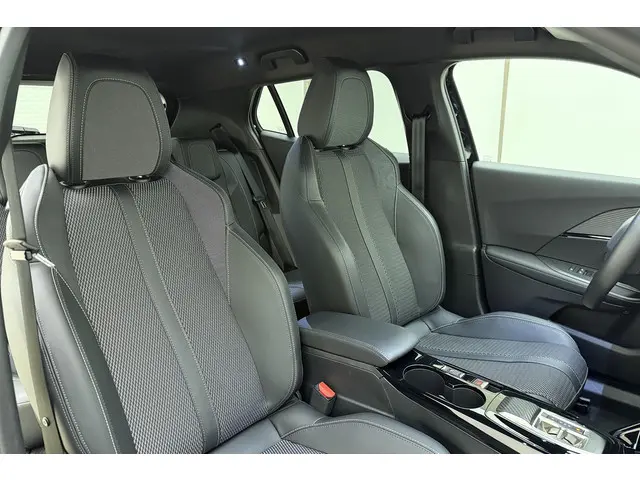 Peugeot e-2008 EV GT 54 kWh 2024 Elektrisch 14