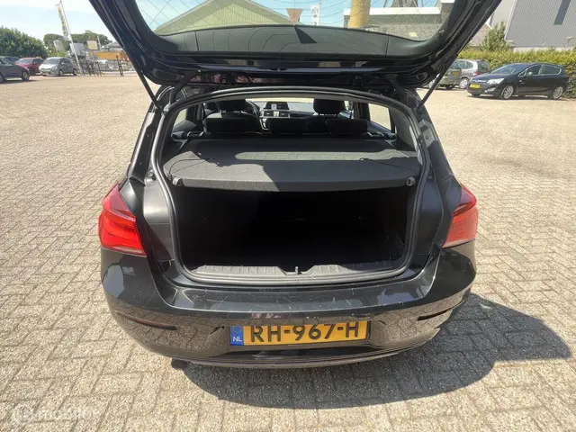 BMW 1 Serie 118i Corporate Lease Executive 2017 Benzine 20