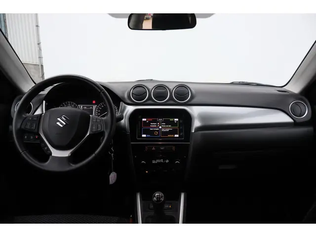 Suzuki Vitara 1.6 Exclusive 2018 Benzine 15