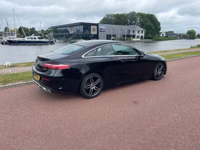 Mercedes-Benz E-Klasse Coupé 200 2017 Benzine 18