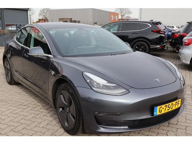 Tesla Model 3 Long Range AWD 75 kWh 2019 Elektrisch 11