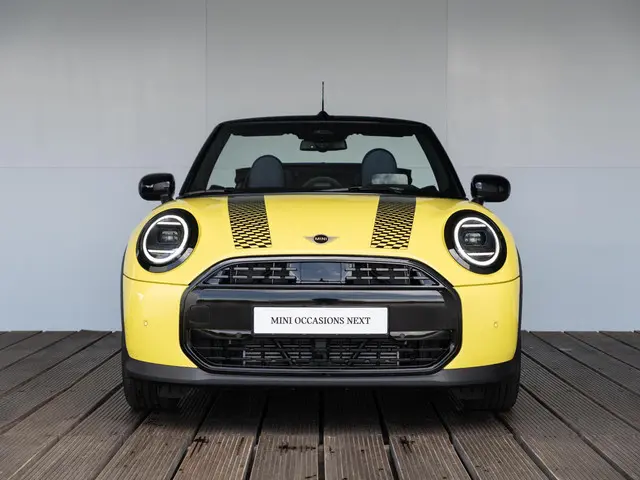 MINI Cabrio C 2025 Benzine 3