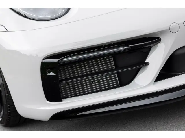 Porsche 911 3.0 Carrera GTS 2022 Benzine 105