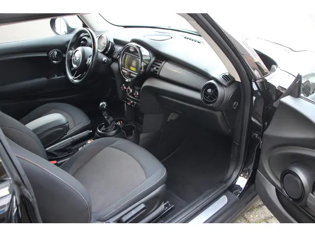 MINI Cooper Mini 1.5 Business 2018 Benzine 7