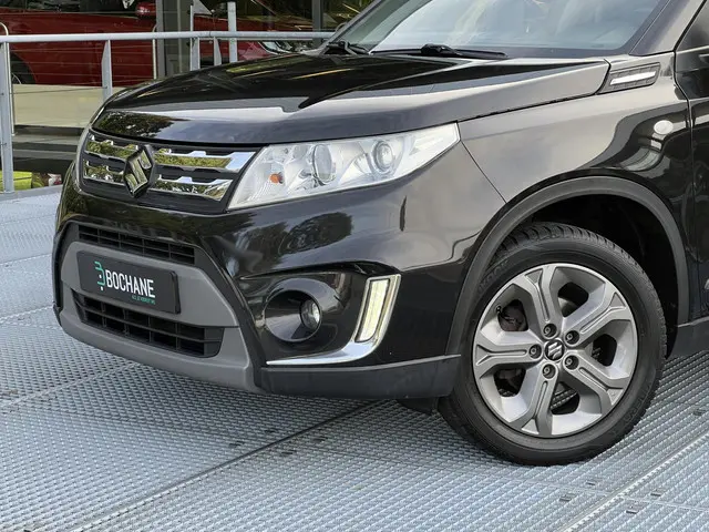 Suzuki Vitara 1.6 Exclusive 2015 Benzine 25