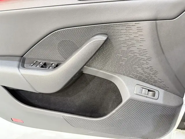 Škoda Octavia Combi 1.0 TSI MHEV Sport Aut7 2021 Benzine 47
