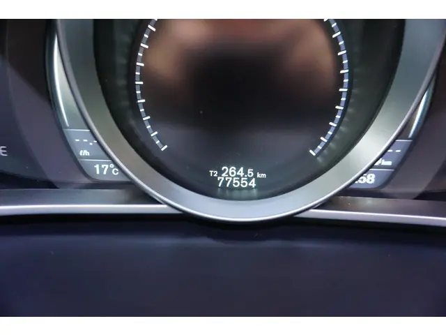 Volvo V40 Cross Country 1.6 T4 Momentum 2014 Benzine 16
