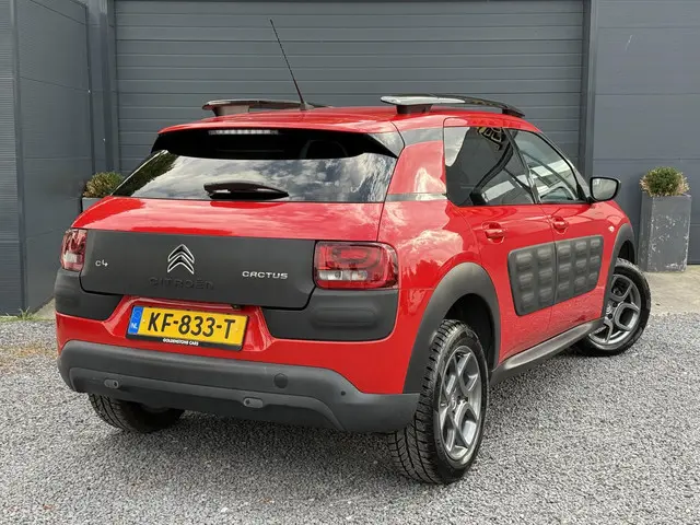 Citroën C4 Cactus 1.2 PureTech Shine 2016 Benzine 4
