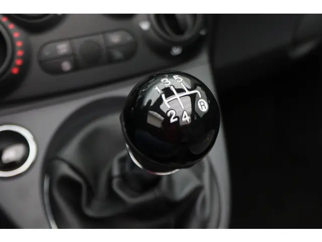 Fiat 500C 0.9 TwinAir Turbo Lounge 2017 Benzine 36