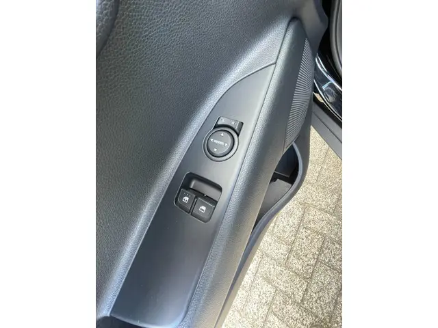 Kia Stonic 1.0 T-GDi DynamicLine 2020 Benzine 9