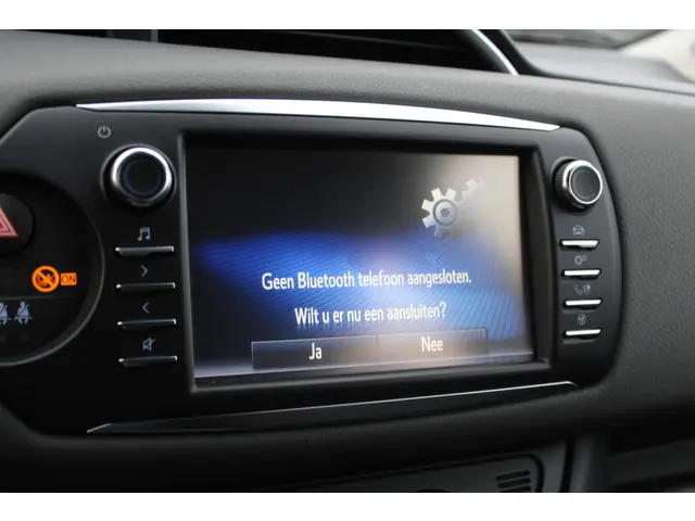 Toyota Yaris 1.5 Hybrid Active 2018 Hybride Benzine 17