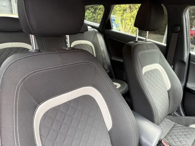 Kia cee'd Sportswagon 1.6 GDI DynamicLine 2018 Benzine 29